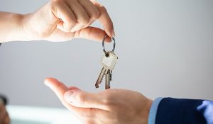 What is the agreement for lease options in London?