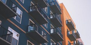 What’s the Better Option? Serviced Accommodation or HMO